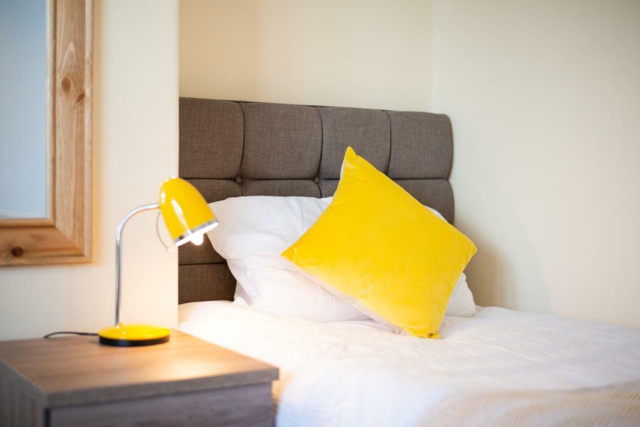 Off Road Parking, Garden, Tv In Every Room Swansea Exterior photo
