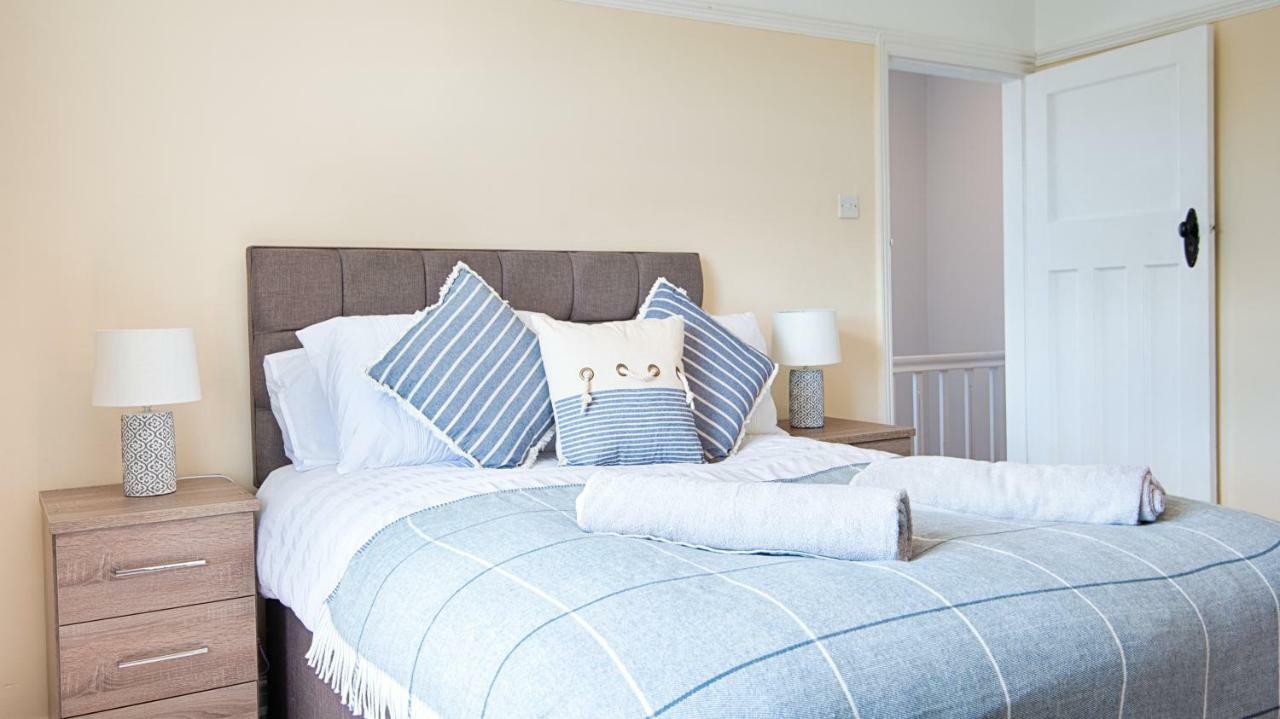 Off Road Parking, Garden, Tv In Every Room Swansea Exterior photo